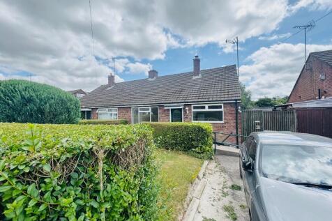 Front drive/garden
