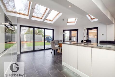 19ChurchGreen-22.jpg