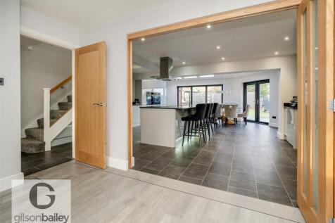 19ChurchGreen-17.jpg