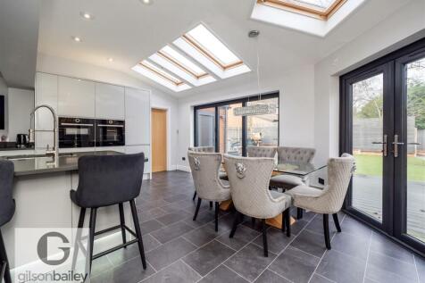 19ChurchGreen-28.jpg