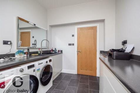 19ChurchGreen-37.jpg