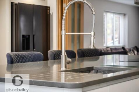 19ChurchGreen-67.jpg