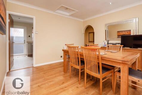 1BourneClose-19.jpg