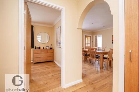 1BourneClose-10.jpg