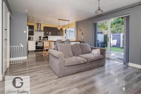76AnthonyDrive-17.jpg
