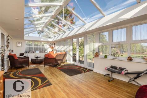 Larkfield-1.jpg