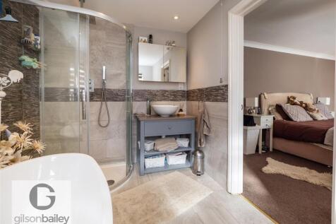 Larkfield-17.jpg