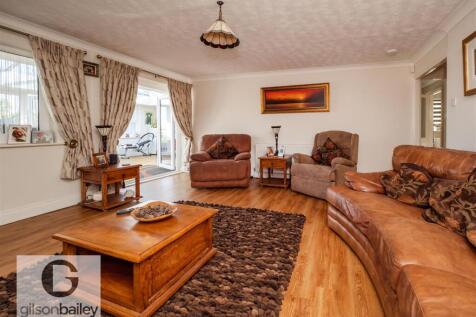 Larkfield-11.jpg