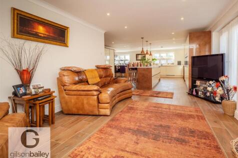Larkfield-37.jpg