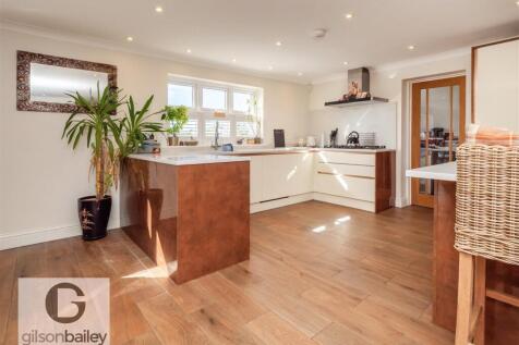 Larkfield-46.jpg