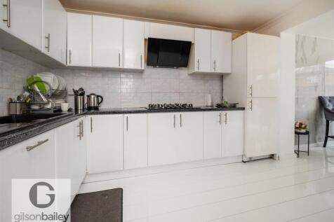 38DentonRoad-20.jpg