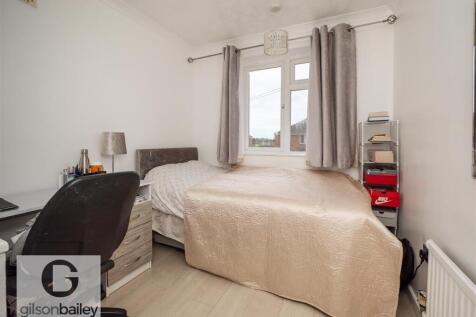 38DentonRoad-21.jpg