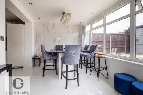 38DentonRoad-13.jpg