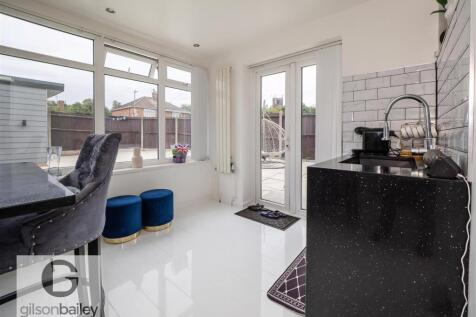 38DentonRoad-15.jpg