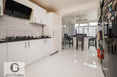 38DentonRoad-19.jpg