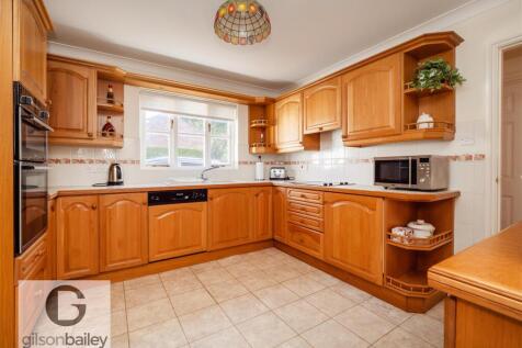 1bHillsideAvenue-38.jpg