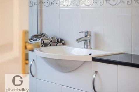 1bHillsideAvenue-53.jpg