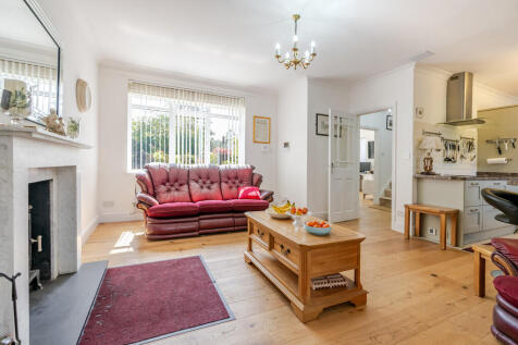 4 - Family Room