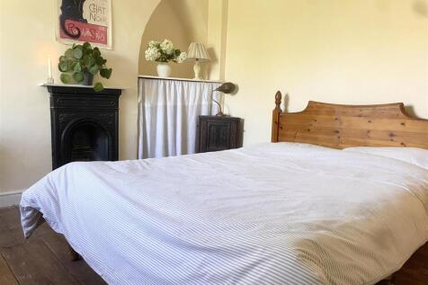 BEDROOM 3.jpg