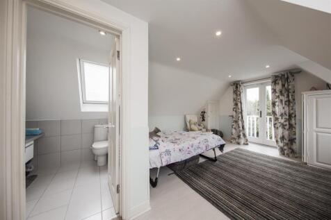 Ensuite Bedroom