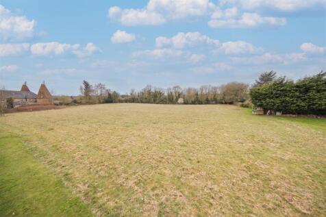 Paddock Available