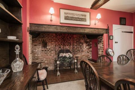 Feature Fireplace
