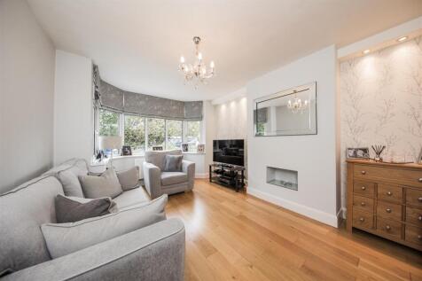 Sitting/Dining Room