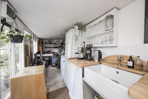 Garden Kitchen