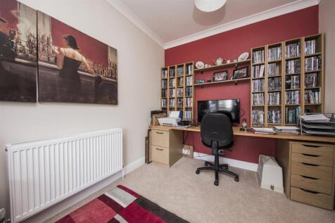 Study / Bedroom