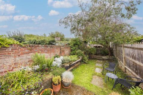 Lovely South Facing Garden