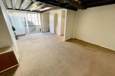 Ground Floor Reception