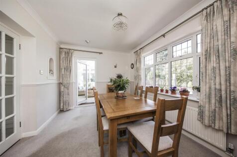 Connected Dining Room