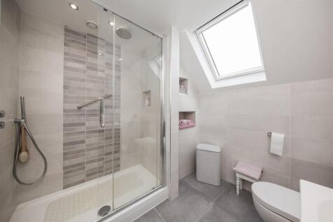 Modern Ensuite