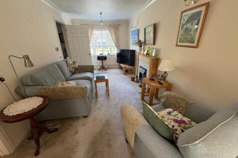 lounge1.jpg