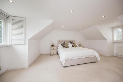 Large Double Bedroom