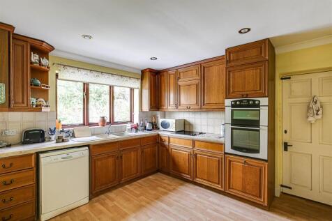 6 Kitchen 2025.jpg