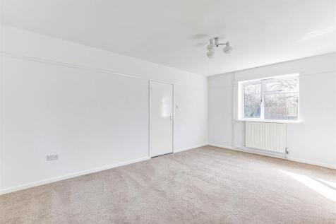 6 Reception room.jpg