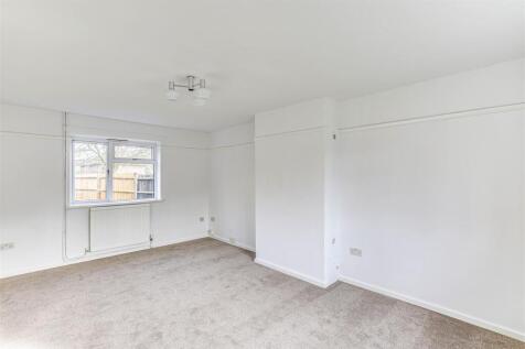 3 Reception room.jpg