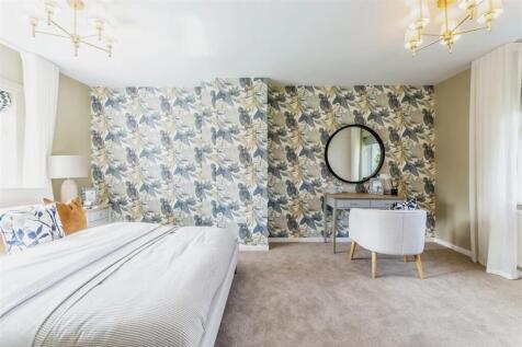 Bedroom 1.jpg