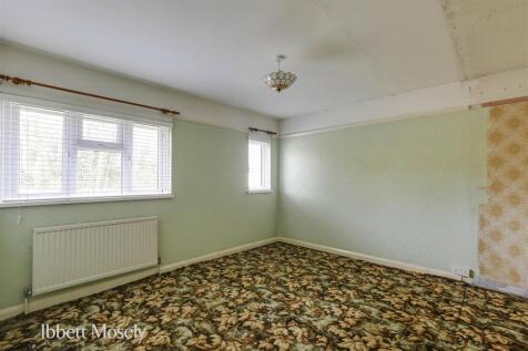 9 Bedroom.jpg