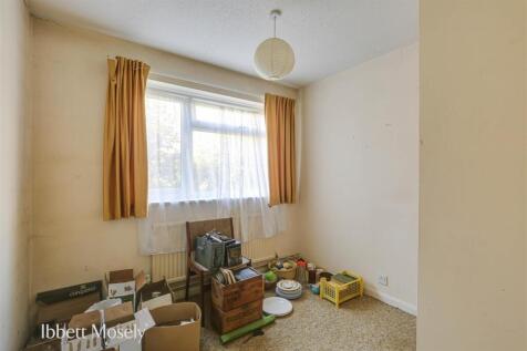 7 Bedroom.jpg