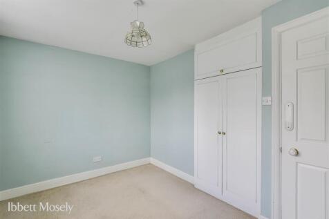 21 Bedroom - May 2025.jpg