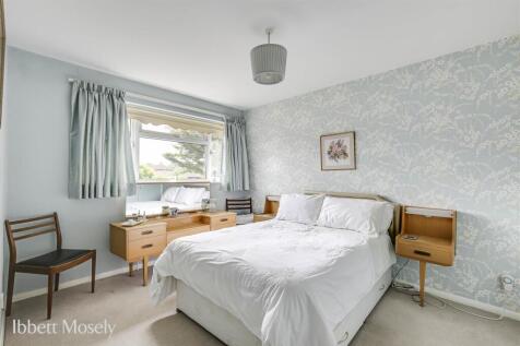 13 Bedroom 1.jpg