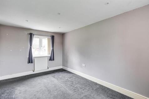 10 Bedroom.jpg