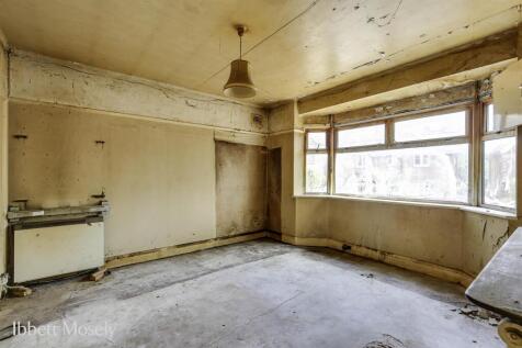 7 Bedroom.jpg