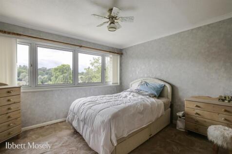 7 Bedroom 1.jpg
