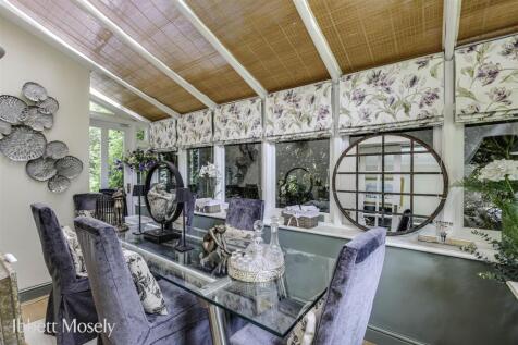 11 Conservatory.jpg