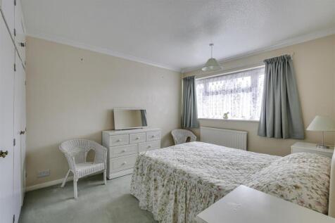8 Bedroom 1.jpg