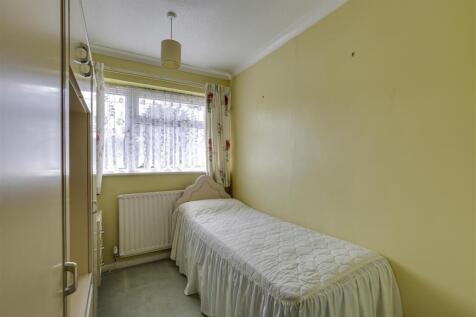 10 Bedroom 3.jpg