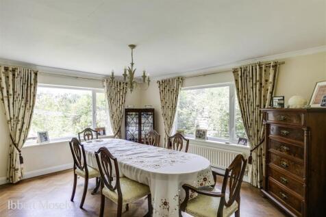 6 Dining room.jpg